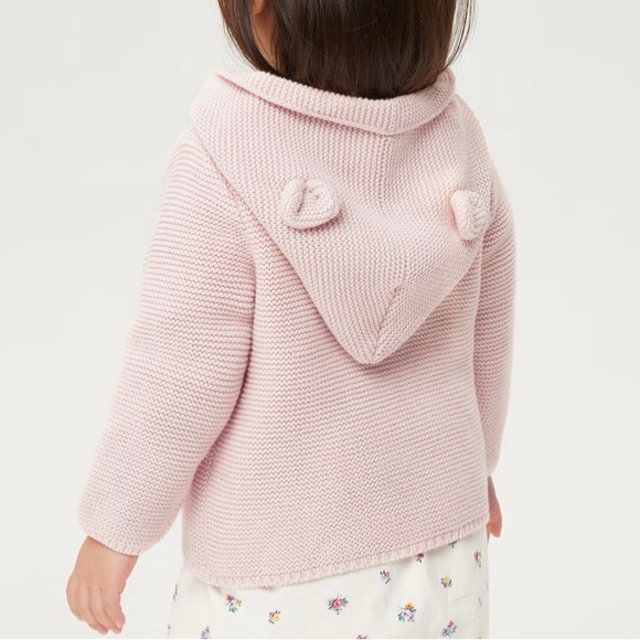 Gap sweater 0-3 months never worn - Picture 2 of 7